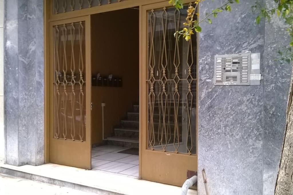 Private Bedrooms In Shared Apartment 135 Sm Athens Center 외부 사진